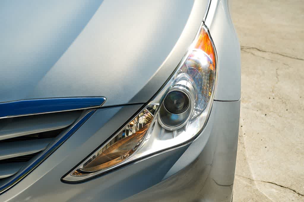 Thumbnail: 2013 Hyundai Sonata - 8