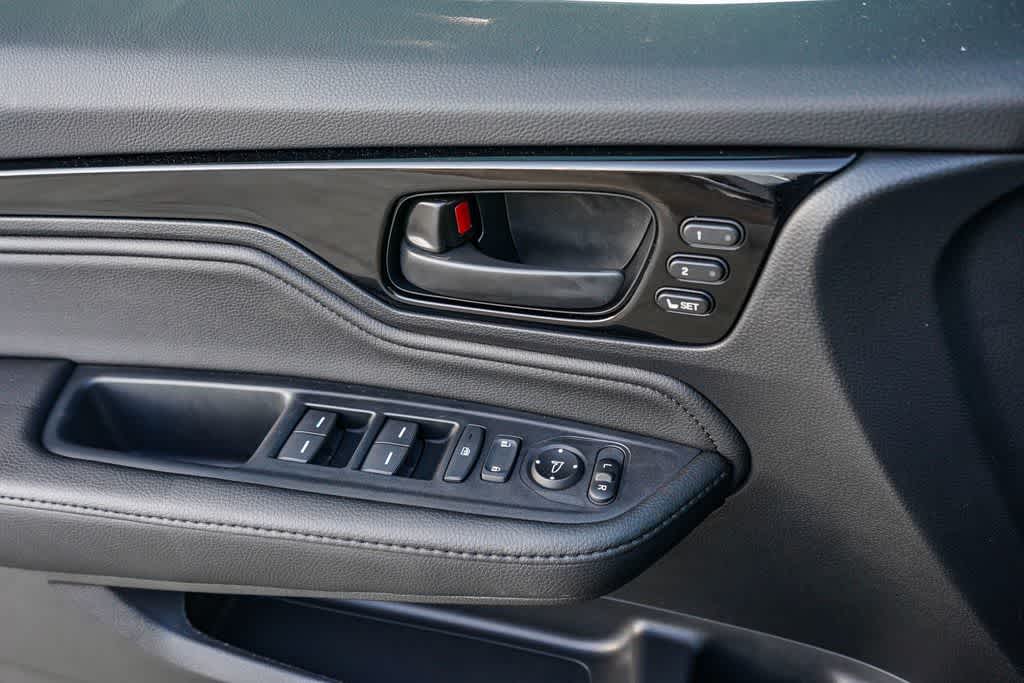 Thumbnail: 2026 Honda Odyssey - 24