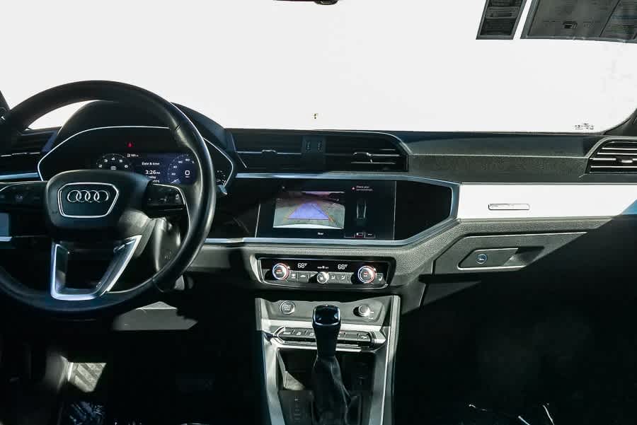 Thumbnail: 2020 Audi Q3 - 12