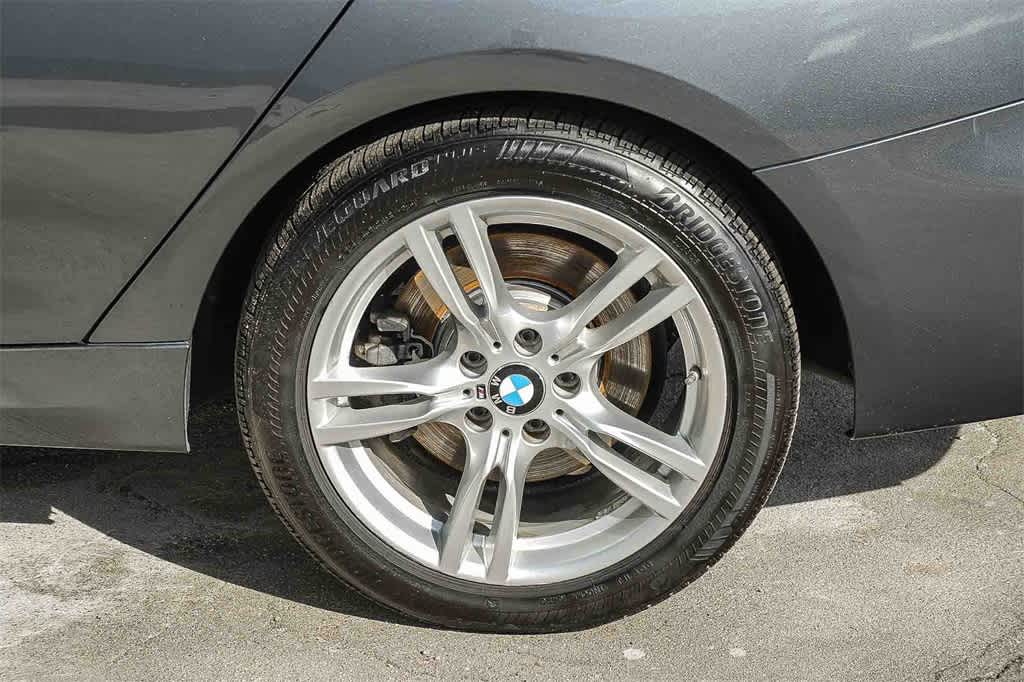 Thumbnail: 2016 BMW 3 Series - 11