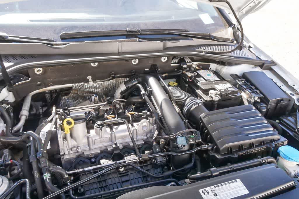 Thumbnail: 2019 Volkswagen e-Golf - 24