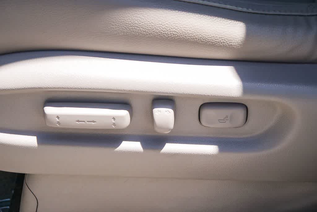 Thumbnail: 2015 Honda Odyssey - 20