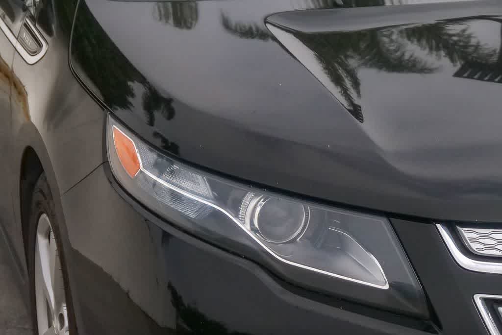 Thumbnail: 2015 Chevrolet Volt - 5