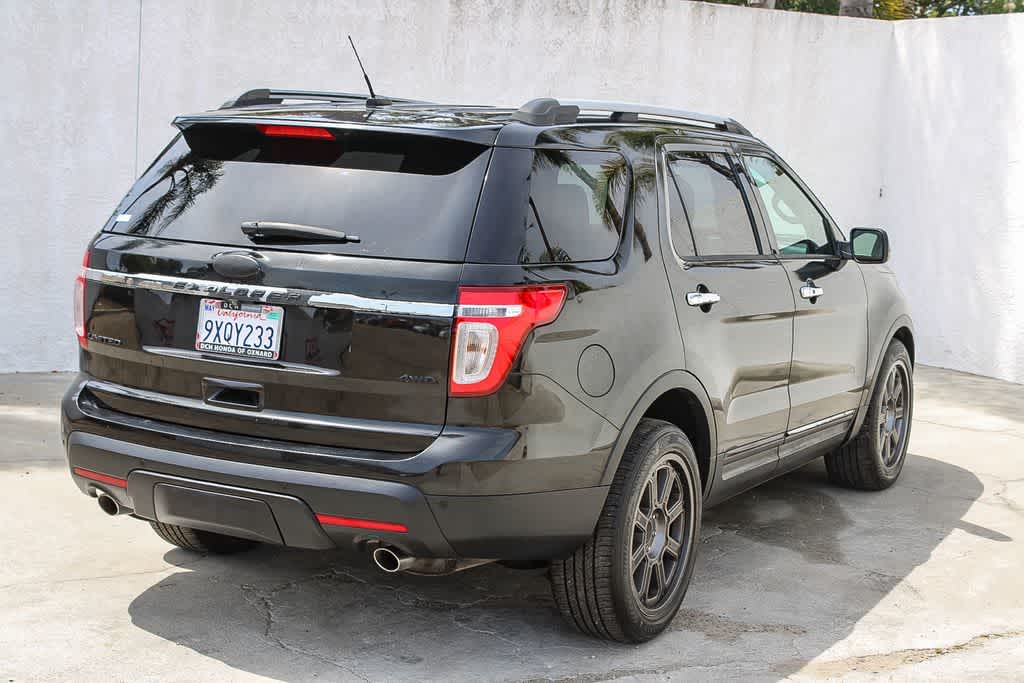 Thumbnail: 2013 Ford Explorer - 9