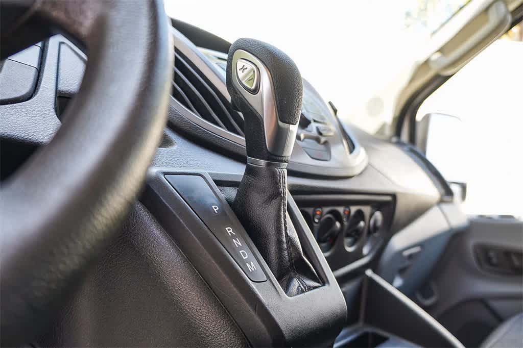 Thumbnail: 2018 Ford Transit Series - 25