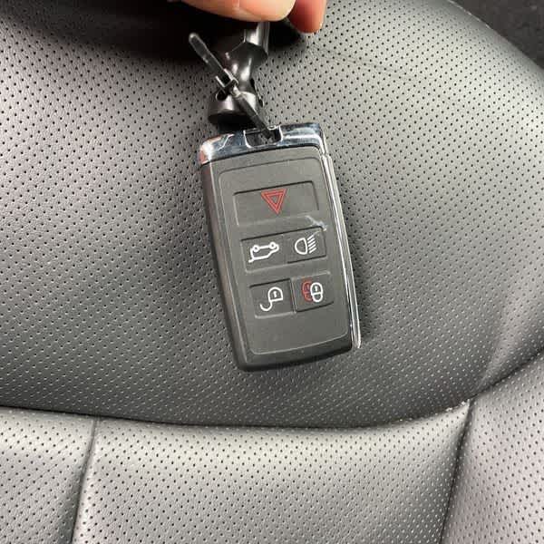 Thumbnail: 2025 Land Rover Range Rover Sport - 27