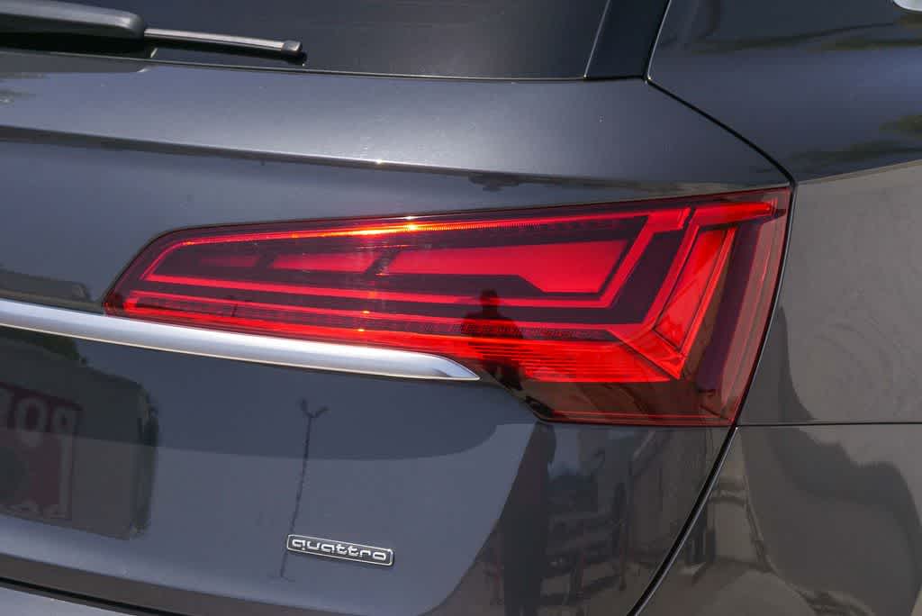 Thumbnail: 2021 Audi Q5 - 10