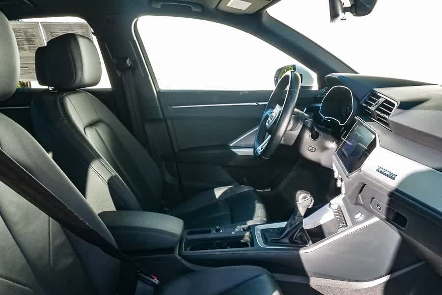 Thumbnail: 2020 Audi Q3 - 16