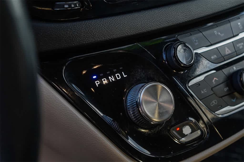 Thumbnail: 2019 Chrysler Pacifica - 20