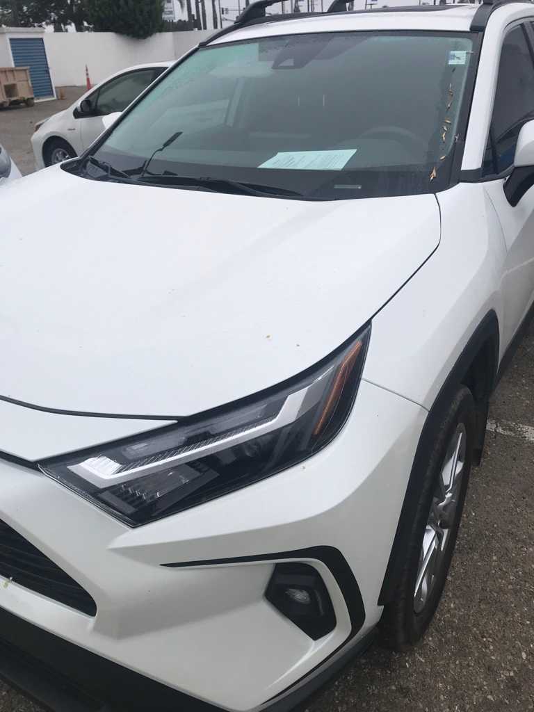 Thumbnail: 2022 Toyota RAV4 - 3