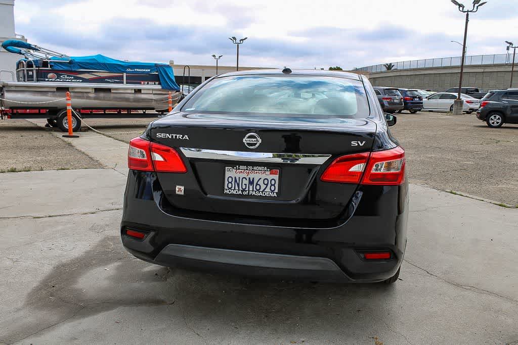 Thumbnail: 2016 Nissan Sentra - 8