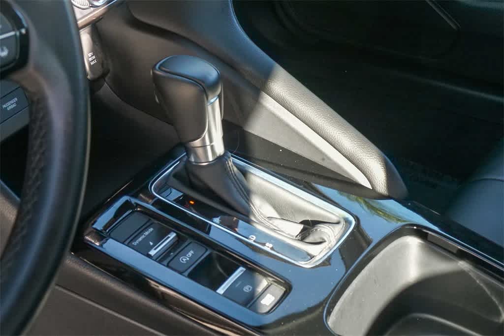 Thumbnail: 2025 Acura Integra - 18