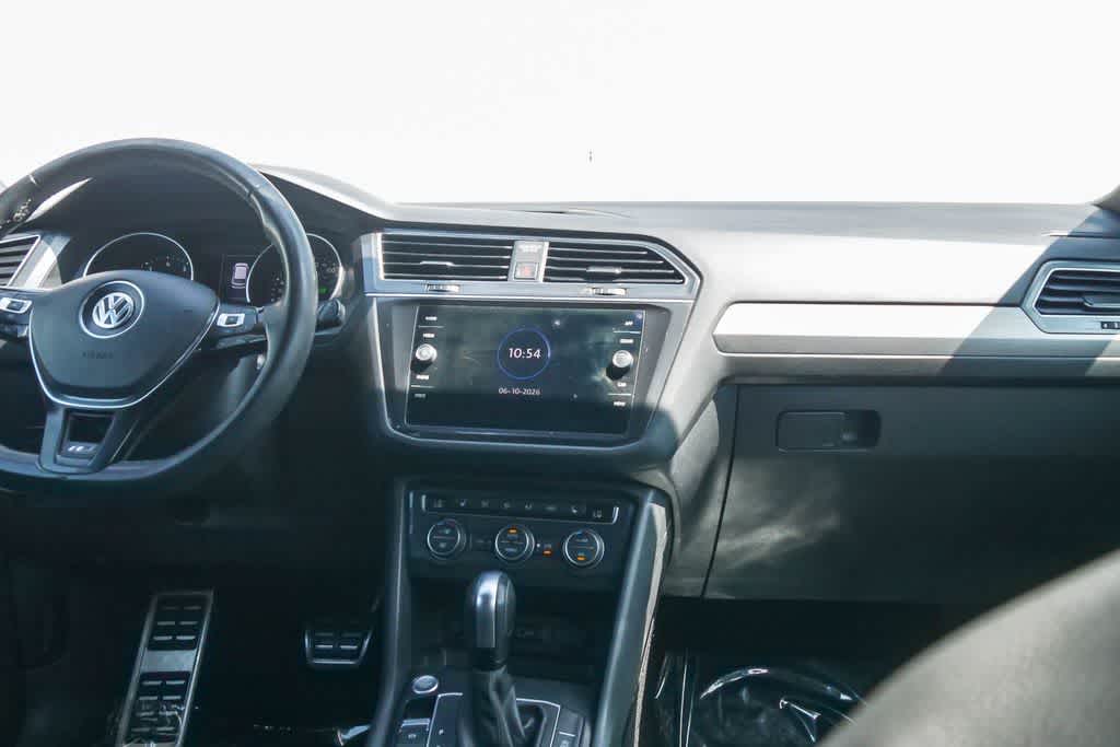 Thumbnail: 2020 Volkswagen Tiguan - 11