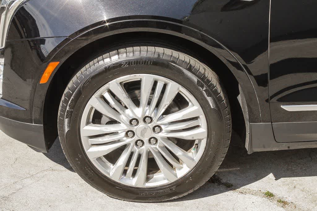 Thumbnail: 2019 Cadillac XT5 - 5