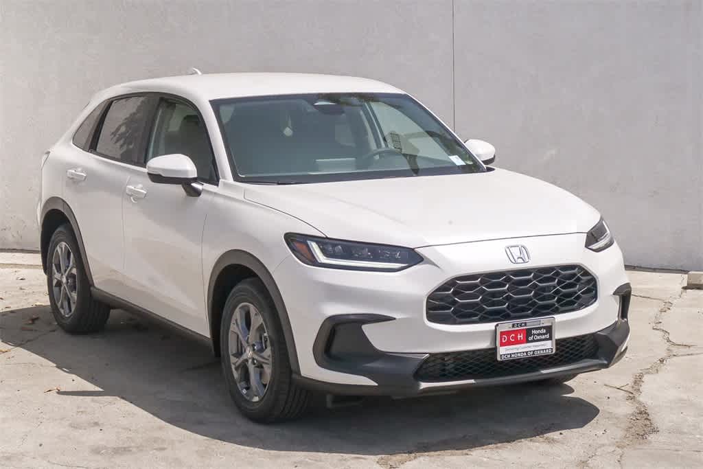 2026 Honda HR-V LX photo 2