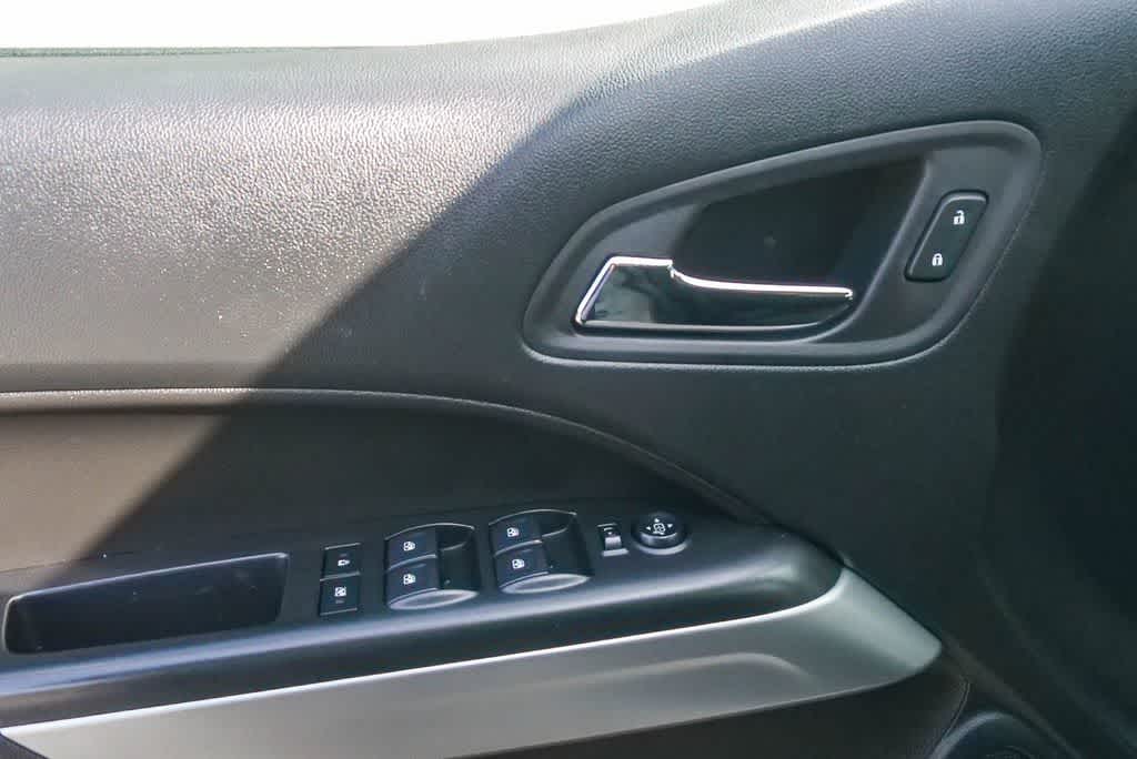 Thumbnail: 2022 Chevrolet Colorado - 19