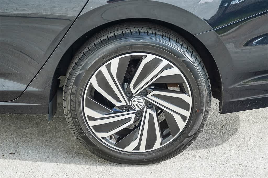 Thumbnail: 2021 Volkswagen Jetta - 11