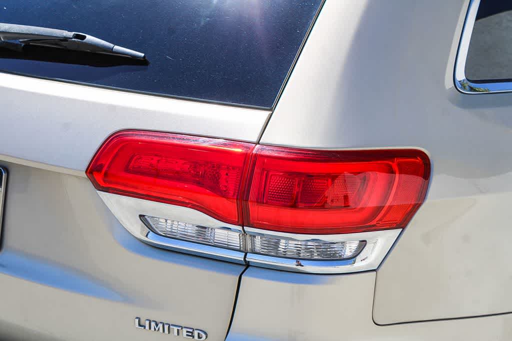 Thumbnail: 2014 Jeep Grand Cherokee - 10