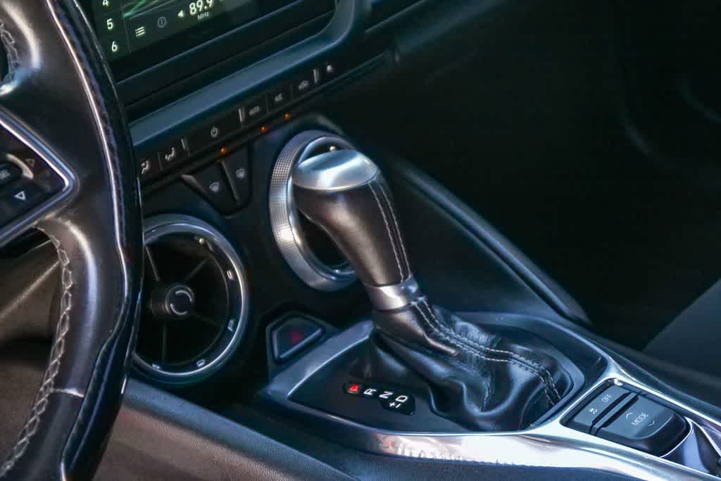 Thumbnail: 2018 Chevrolet Camaro - 16