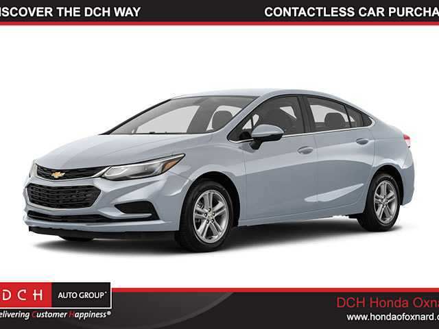 Used 2018 Chevrolet Cruze LT with VIN 1G1BE5SM3J7176114 for sale in Oxnard, CA