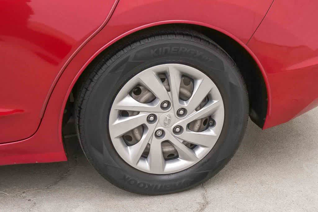 Thumbnail: 2019 Hyundai Elantra - 6