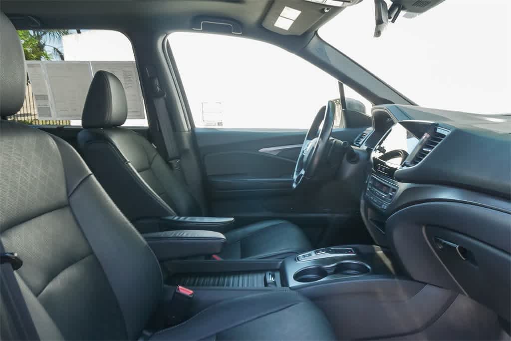 Thumbnail: 2021 Honda Passport - 17