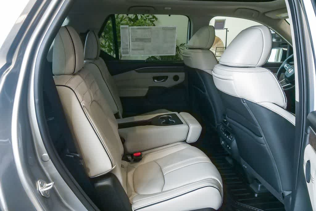 Thumbnail: 2026 Honda Pilot - 13