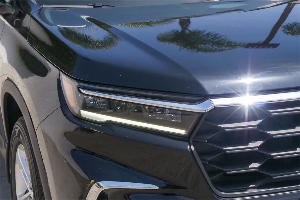 Thumbnail: 2023 Honda Pilot - 4