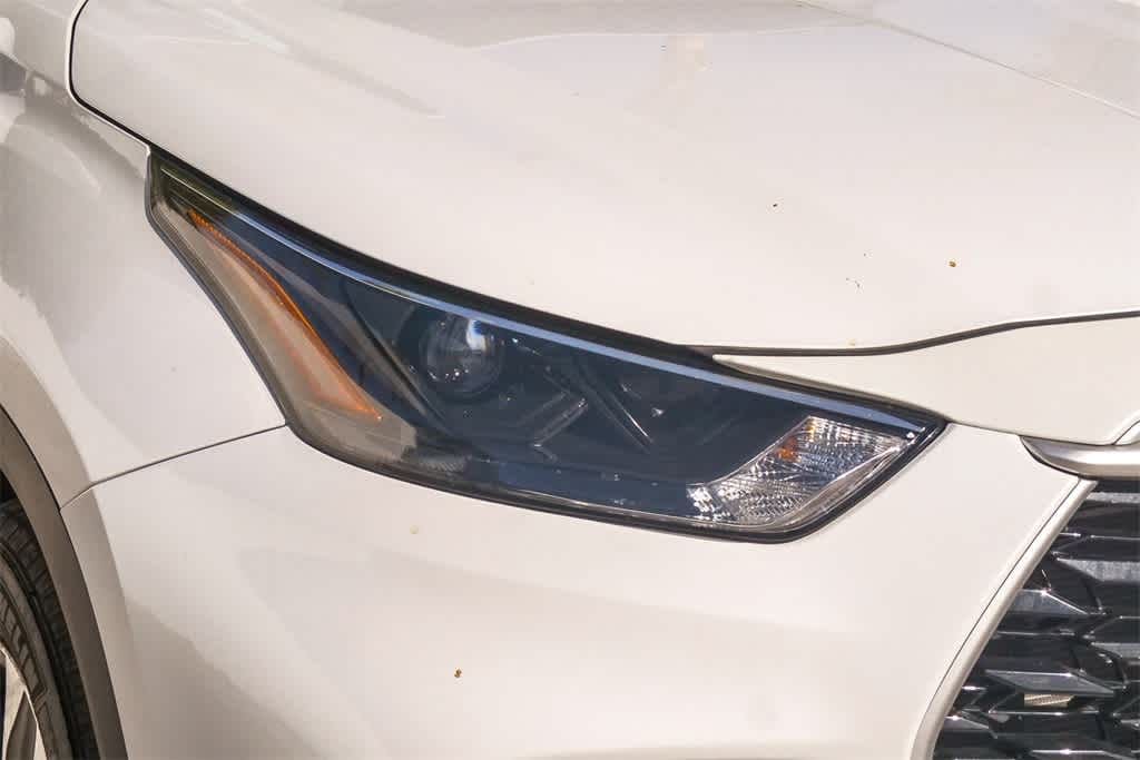 Used 2023 Toyota Highlander XLE SUV