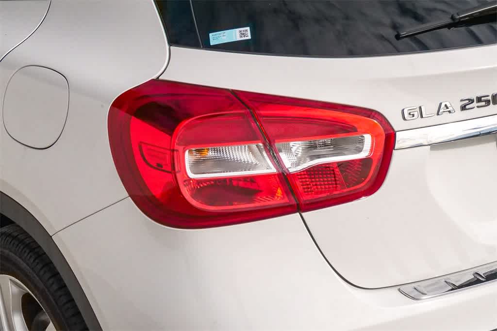 Thumbnail: 2019 Mercedes-Benz GLA - 10