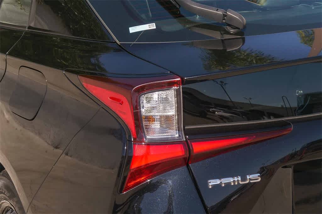 Thumbnail: 2022 Toyota Prius - 9