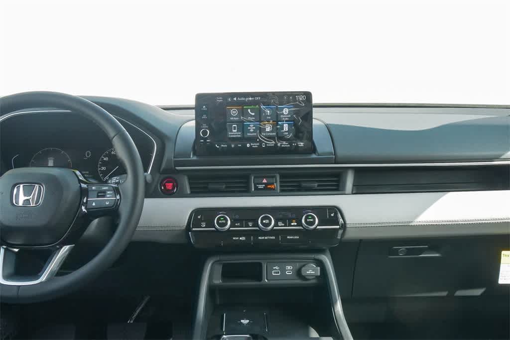 Thumbnail: 2025 Honda Pilot - 12