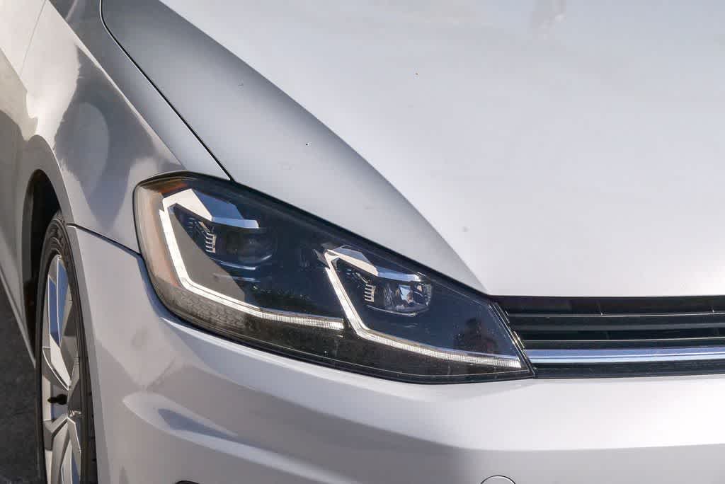 Thumbnail: 2019 Volkswagen e-Golf - 4