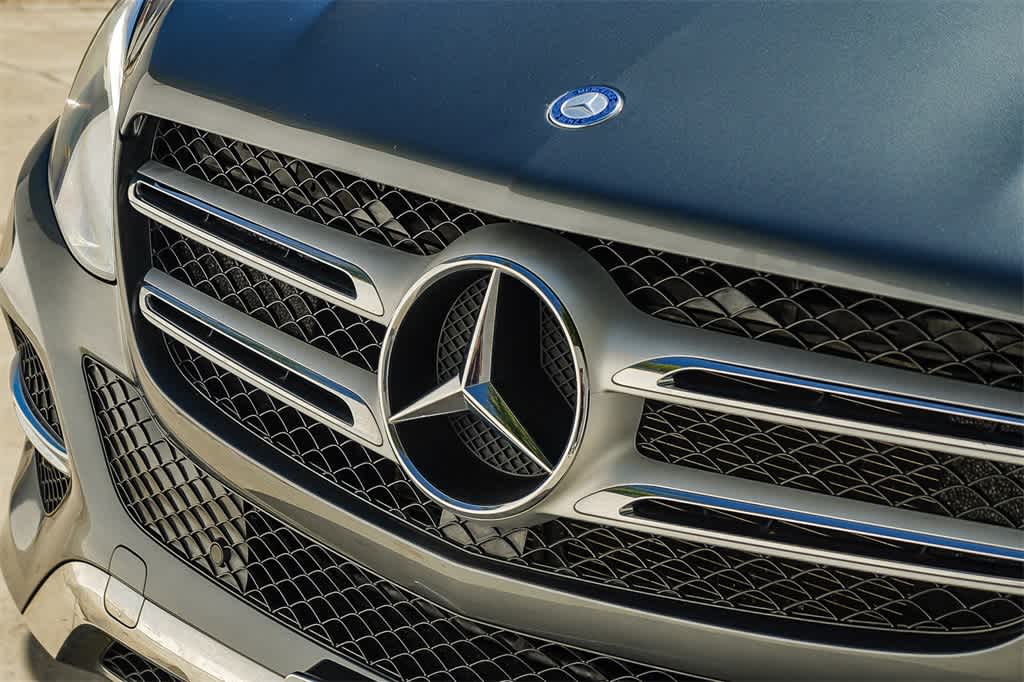 Thumbnail: 2017 Mercedes-Benz GLE - 9