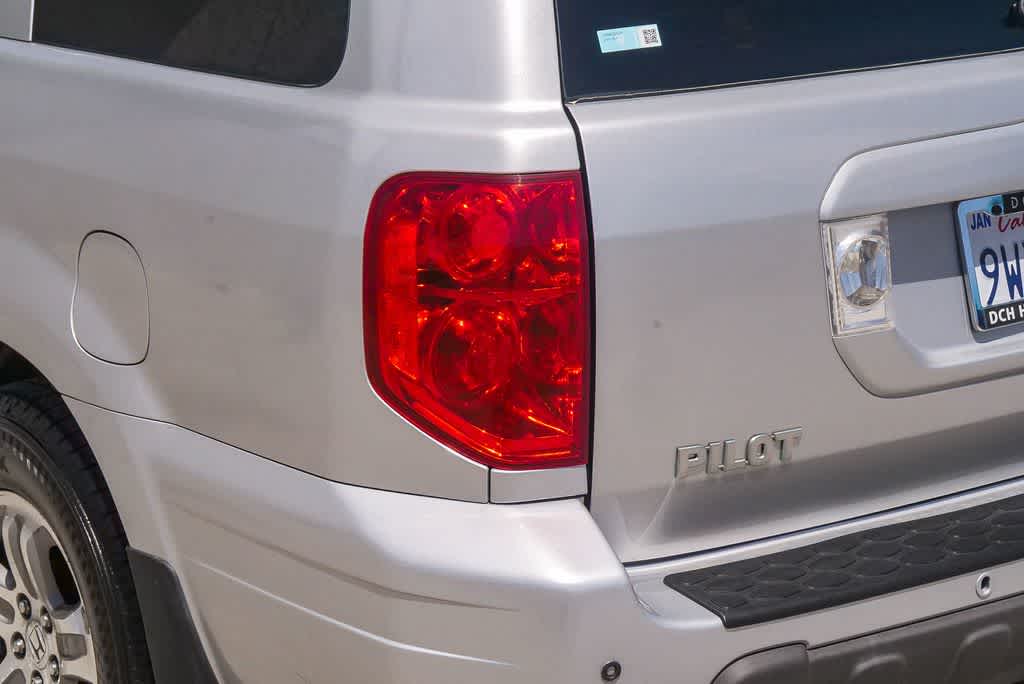 Thumbnail: 2005 Honda Pilot - 10