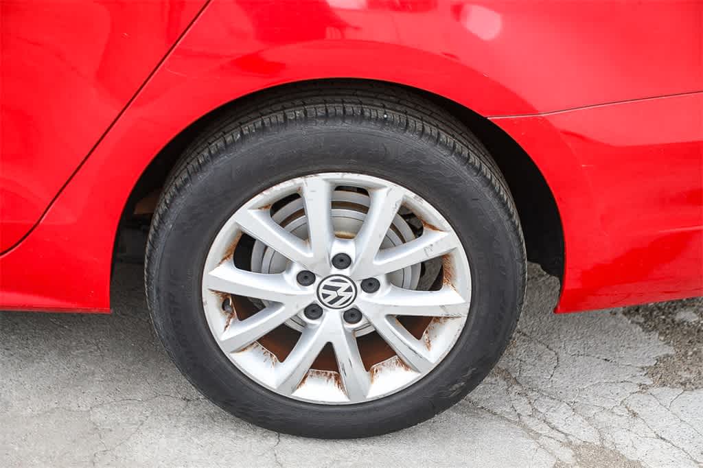 Thumbnail: 2012 Volkswagen Jetta - 9