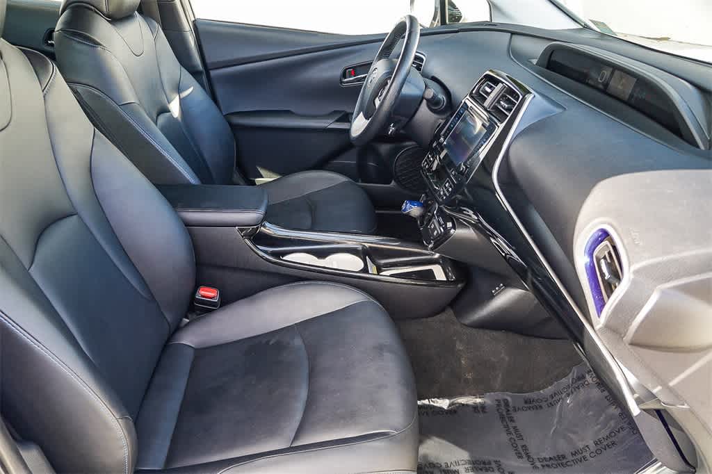 Thumbnail: 2016 Toyota Prius - 18