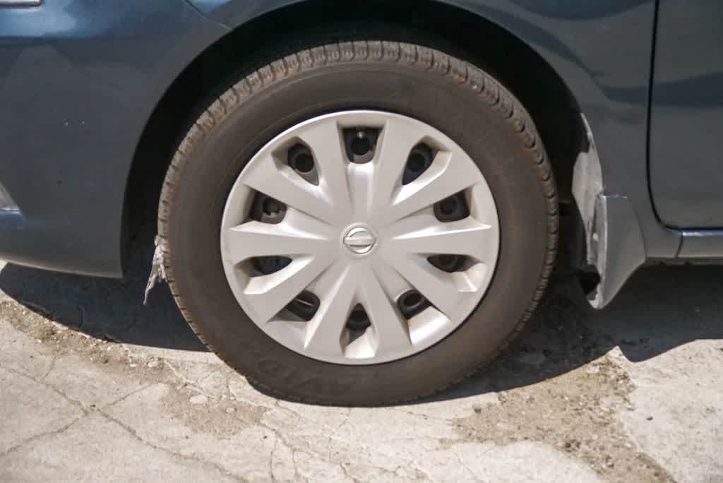 Thumbnail: 2016 Nissan Versa - 5