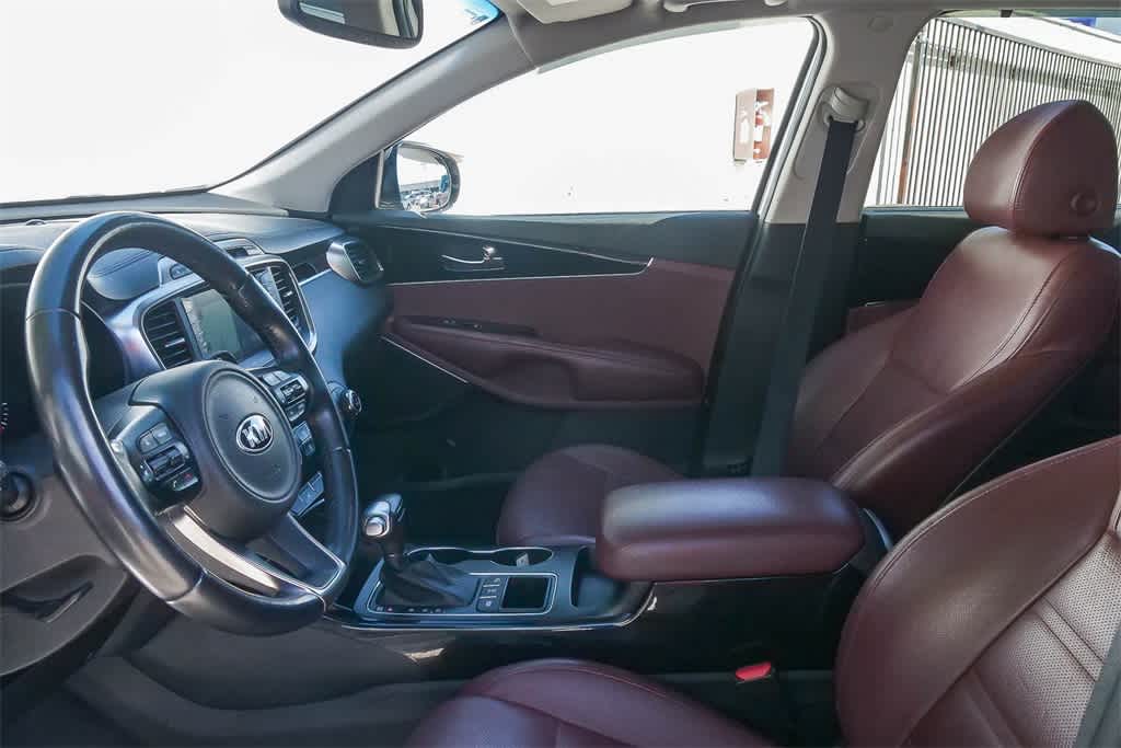 Thumbnail: 2018 Kia Sorento - 17