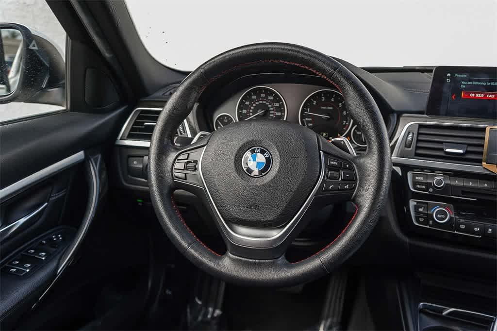 Thumbnail: 2018 BMW 3 Series - 15