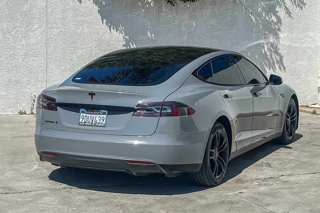 Thumbnail: 2013 Tesla Model S - 7