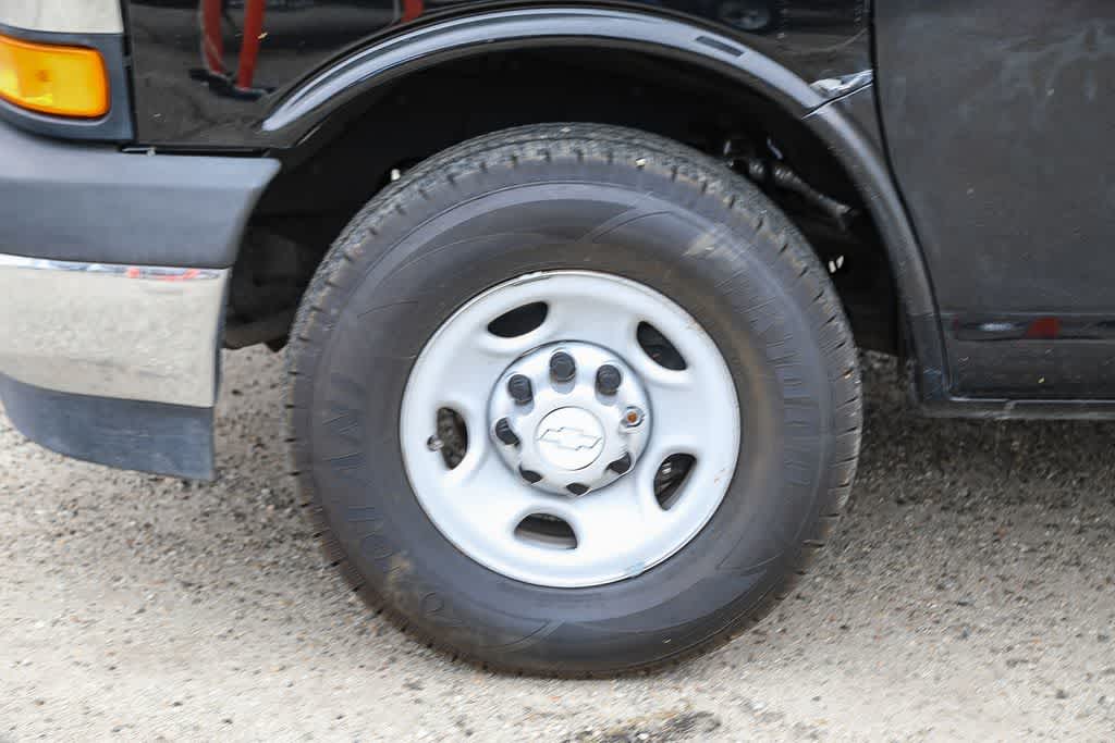 Thumbnail: 2018 Chevrolet Express - 8