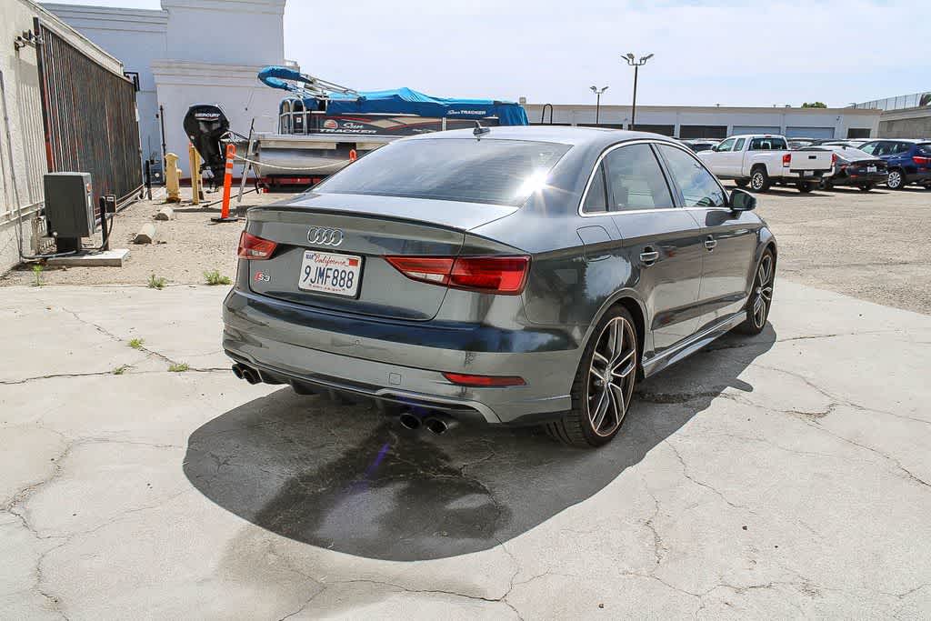 Thumbnail: 2017 Audi S3 - 9