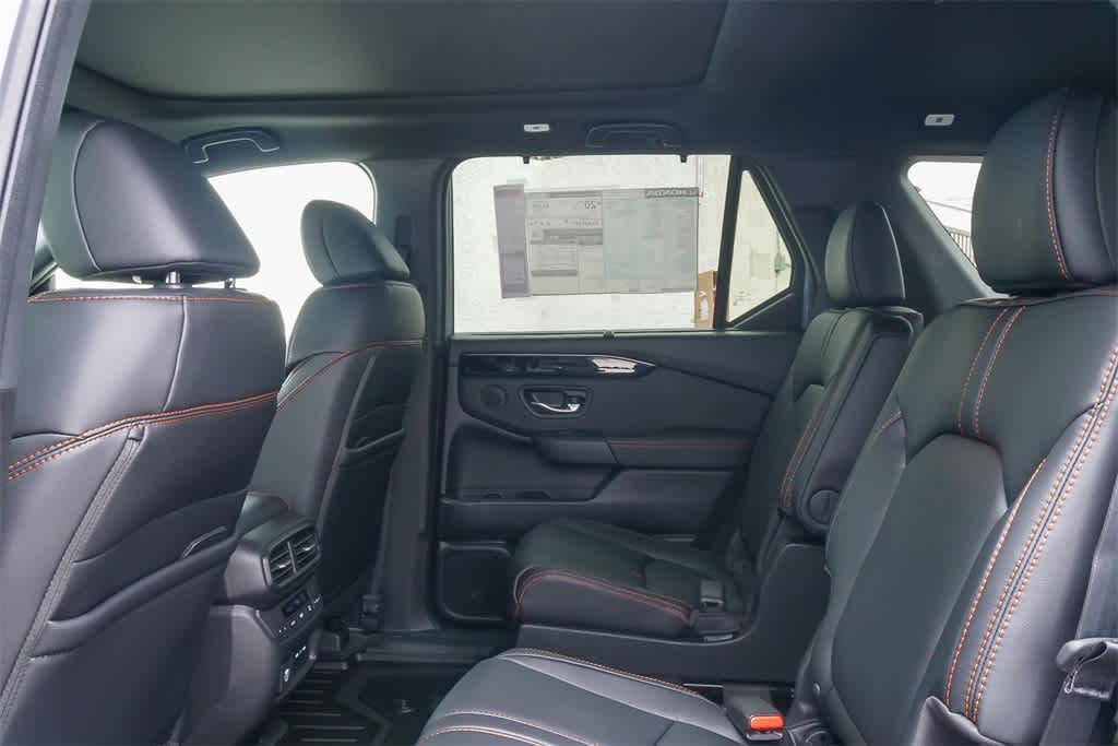 2025 Honda Pilot TrailSport 14