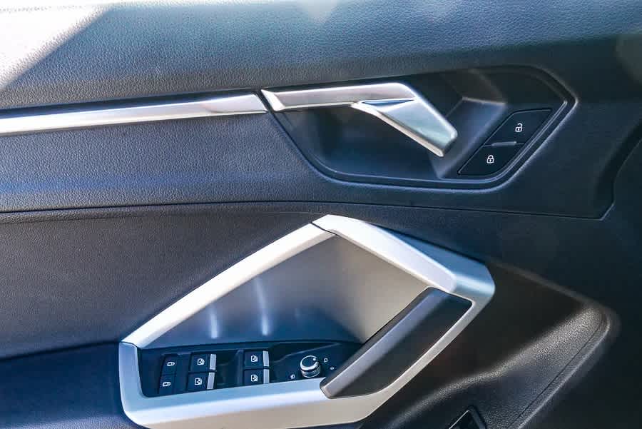 Thumbnail: 2020 Audi Q3 - 19