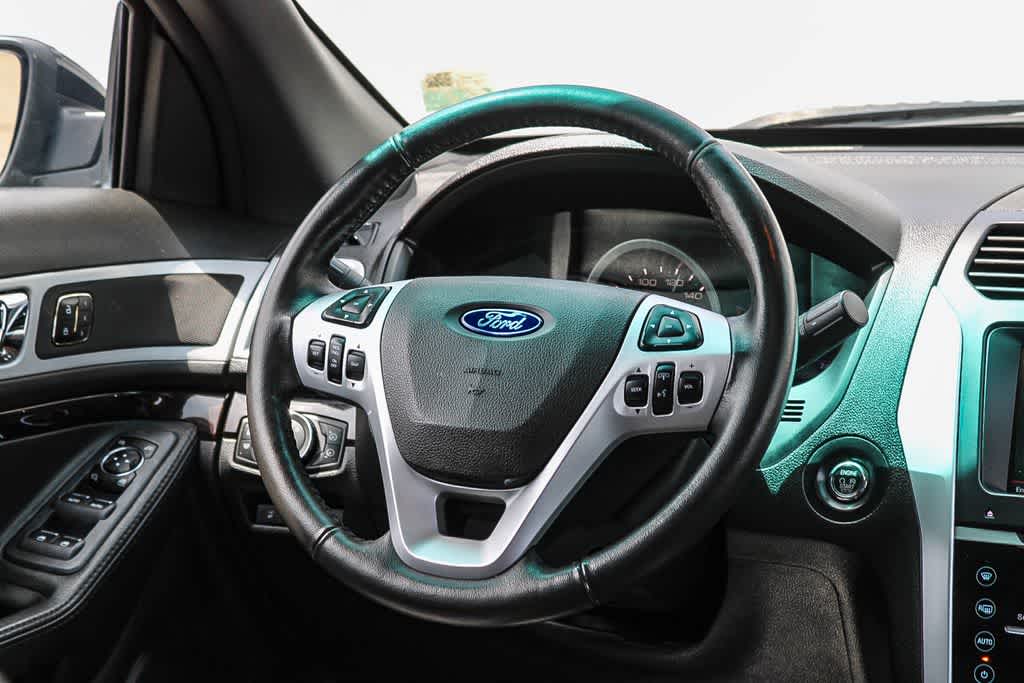 Thumbnail: 2013 Ford Explorer - 14