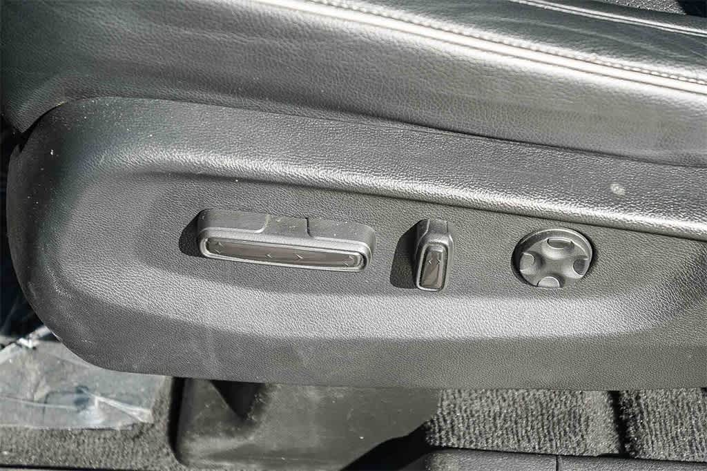 Thumbnail: 2023 Honda Odyssey - 23