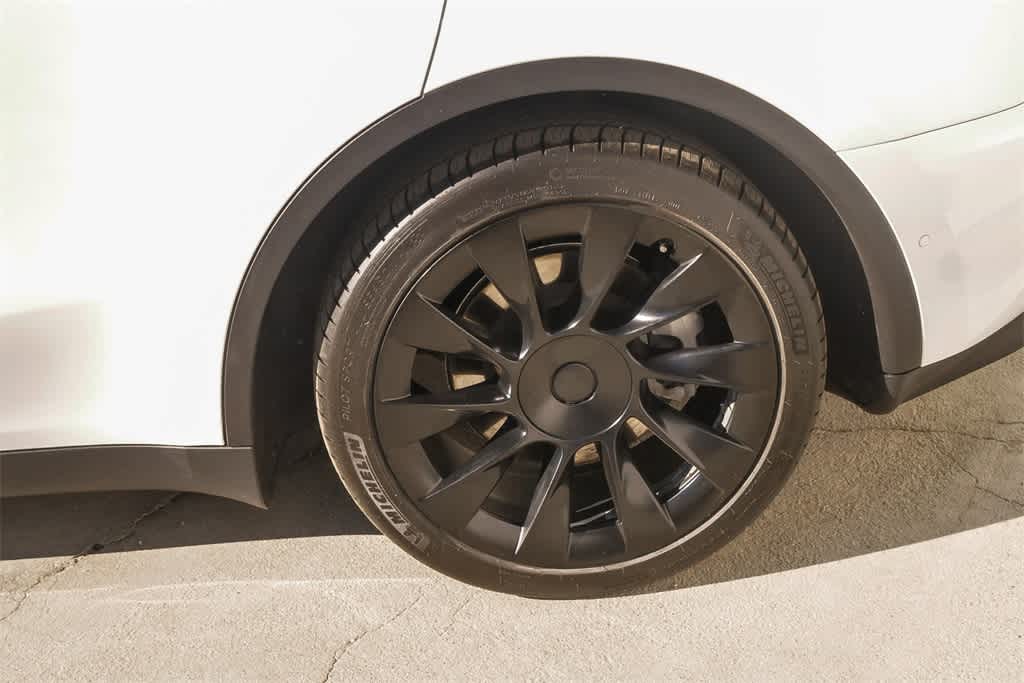 Thumbnail: 2022 Tesla Model Y - 6