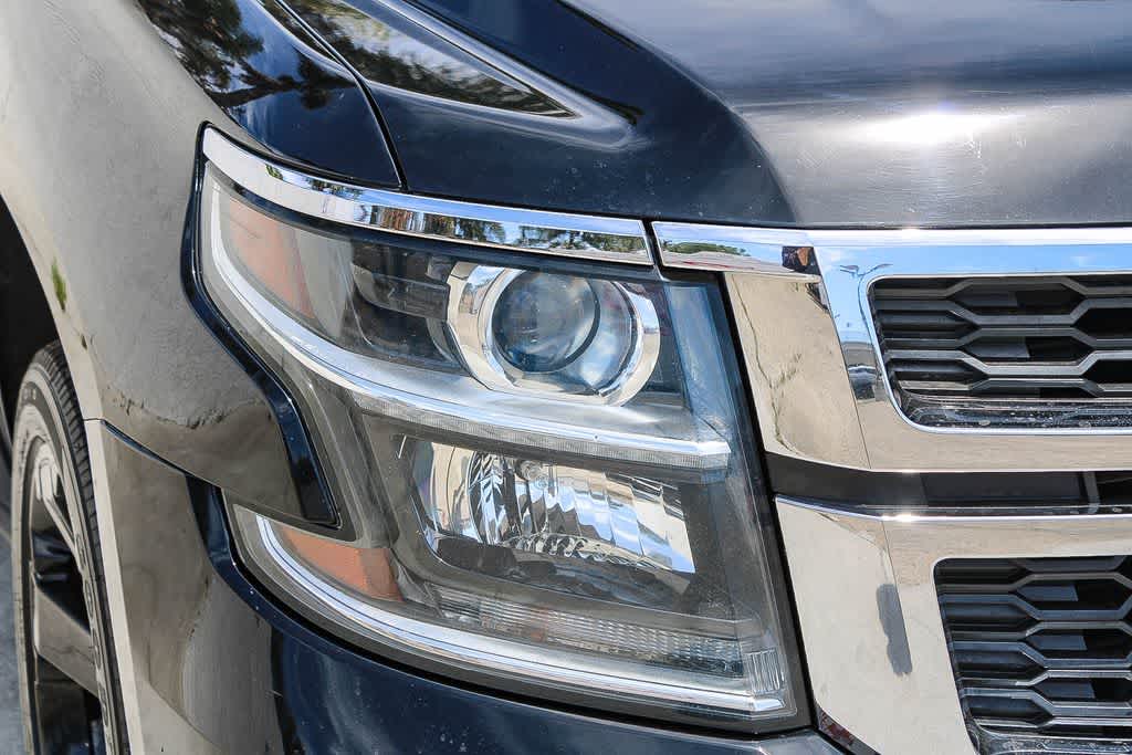 Thumbnail: 2018 Chevrolet Suburban - 4