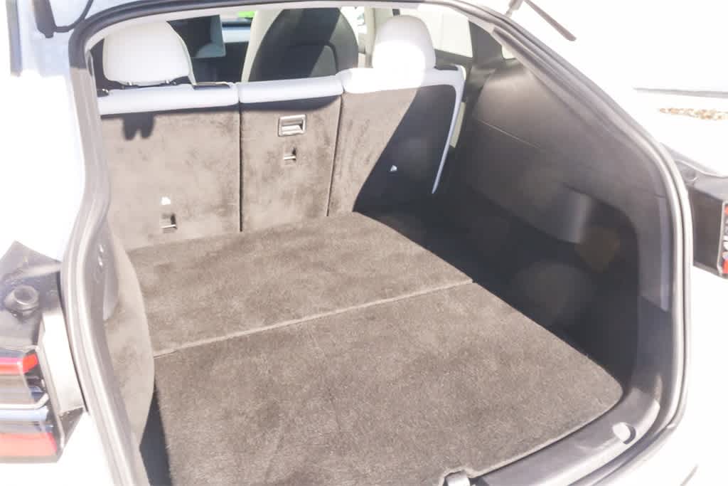 Thumbnail: 2022 Tesla Model Y - 23